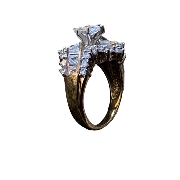 Thailand Cubic Zirconia Gold Plated Dinner Ring Woman’s Jewelry Cocktail Ring - Picture 5 of 8